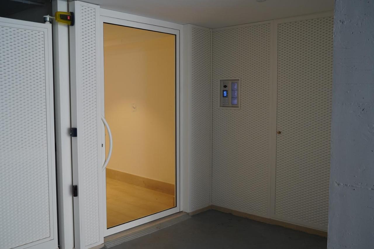 Ferienwohnung La Perla Di Bari - Private Parking Exterior foto